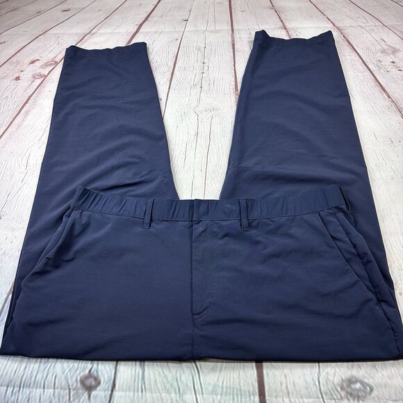Fabletics Men's Deep Navy Blue The Only Pant Size 40x26 - Picture 1 of 10